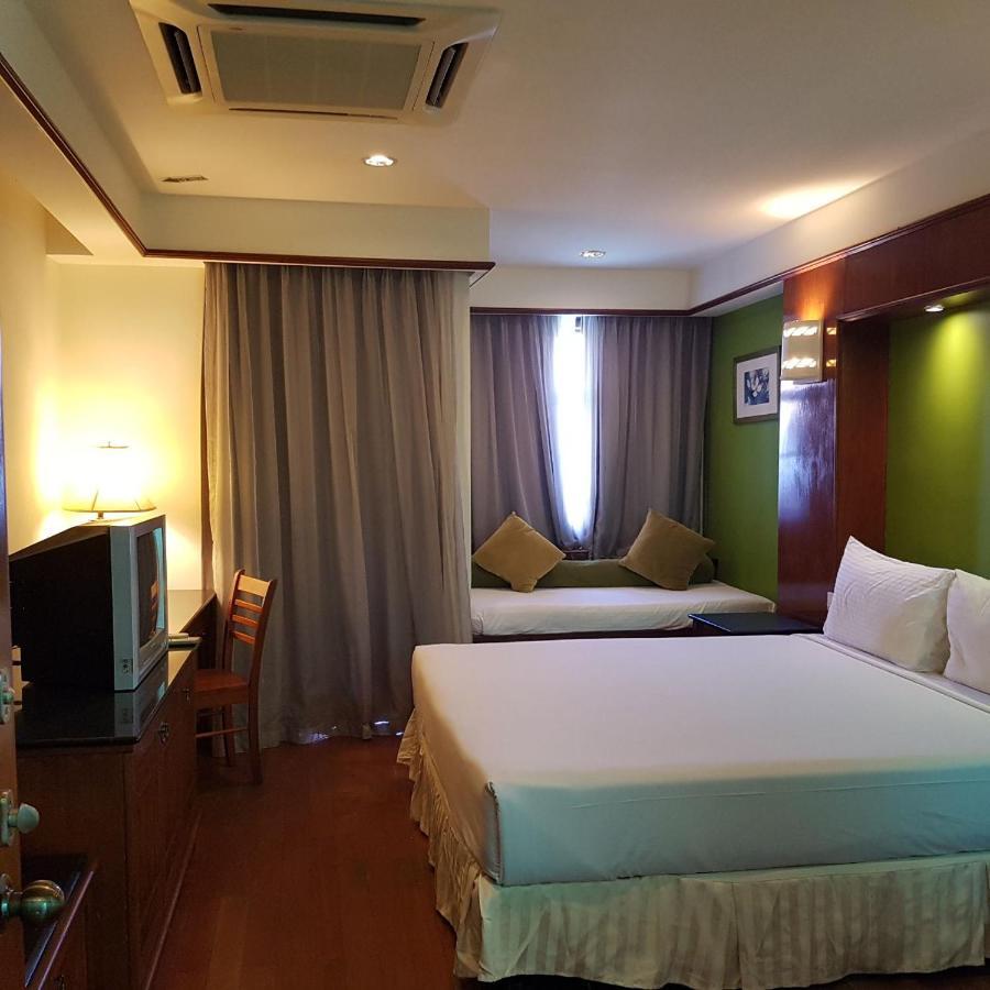 Tokido Private Water Chalet Pd Port Dickson Exterior photo